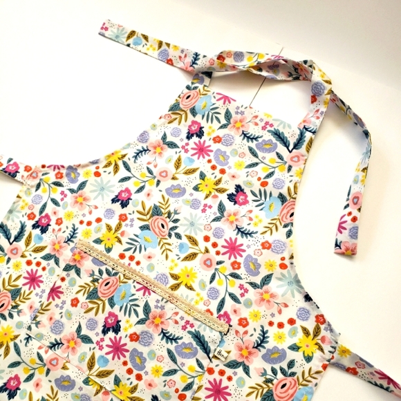 NEW Handmade Cotton Kids Apron - Picture 4 of 7